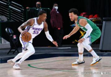 包含热血球场激烈对抗，豪门实力对决劲爆展开的词条