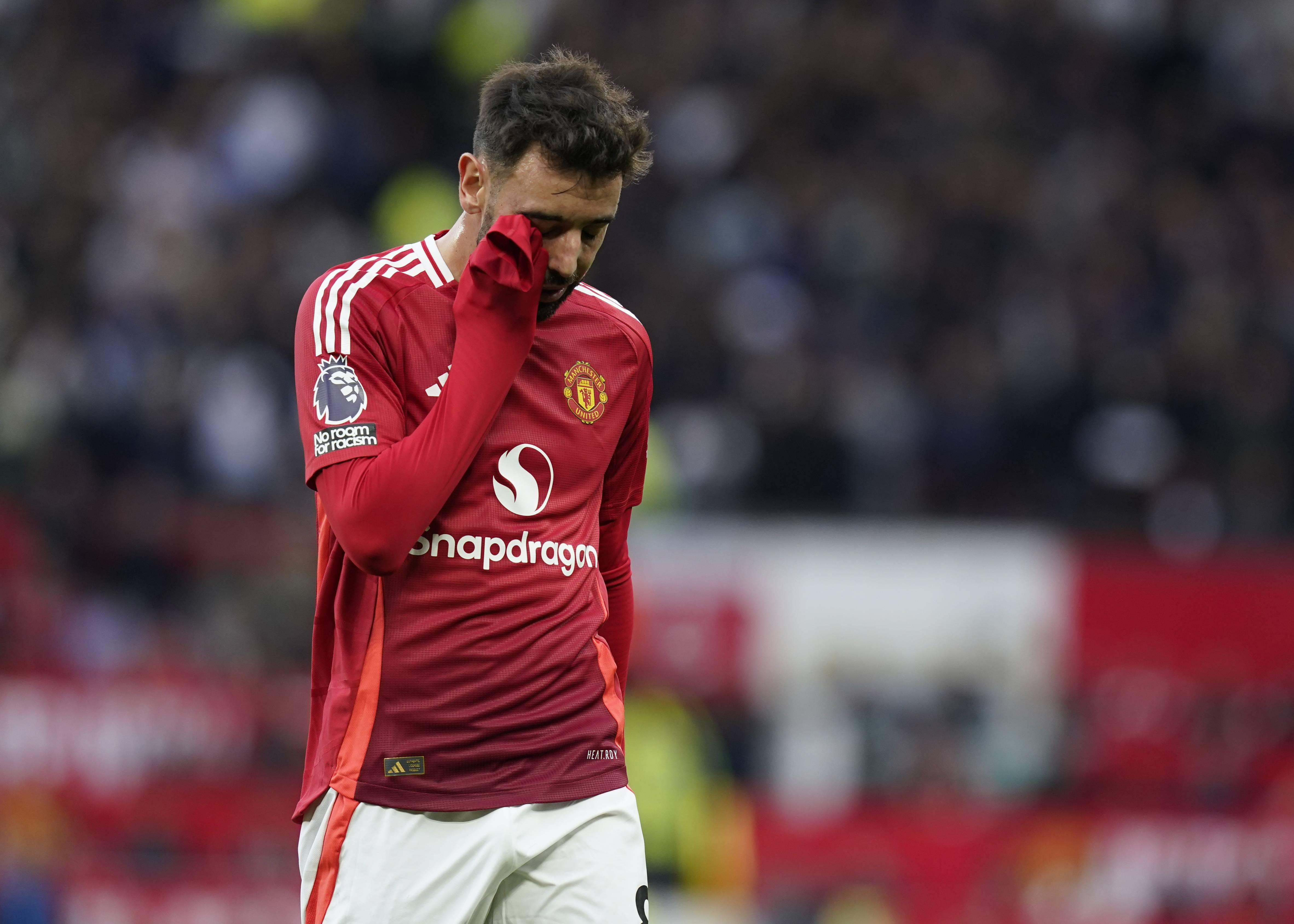 爱游戏登录-曼联主帅遭遇调整，拟引进新教练