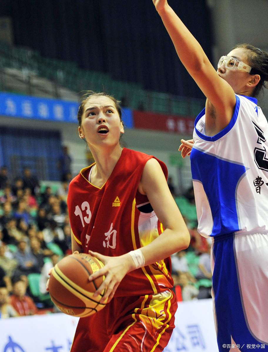 爱游戏网页版登录入口-参赛选手们展现出色表现，赢得喝彩