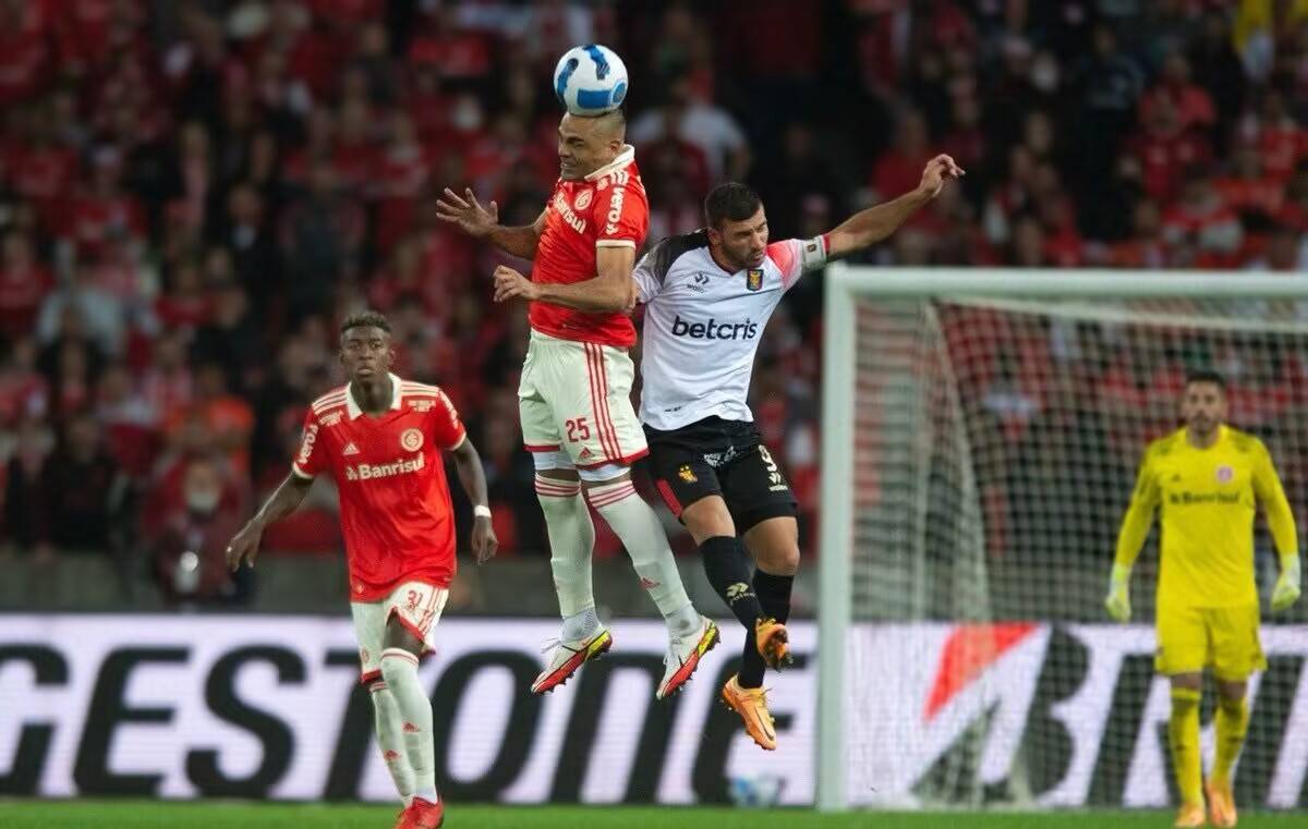 亚眠主场对阵里昂，力争三分的简单介绍