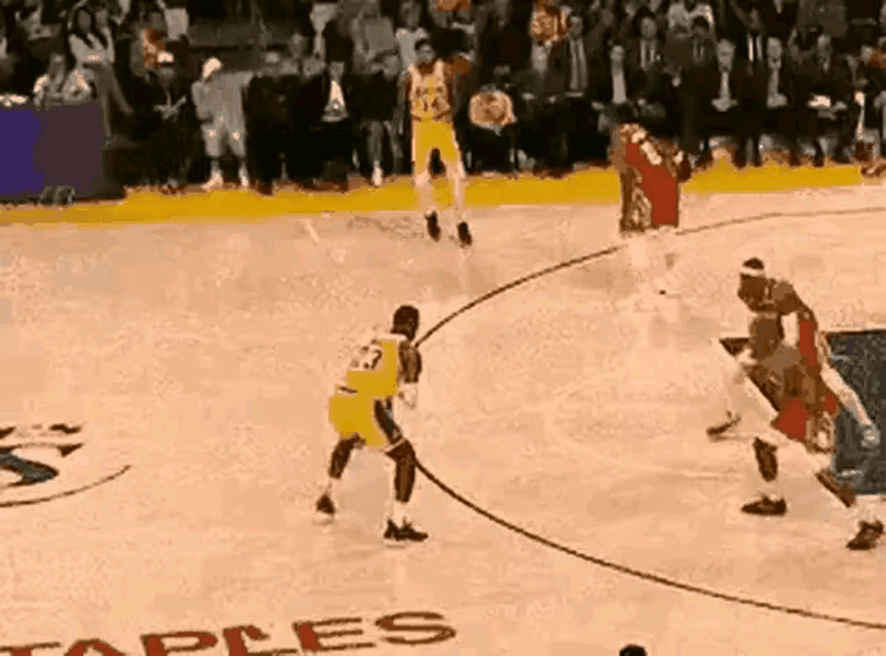 爱游戏亚洲官网-科比对话詹姆斯，探讨球场之外的人生