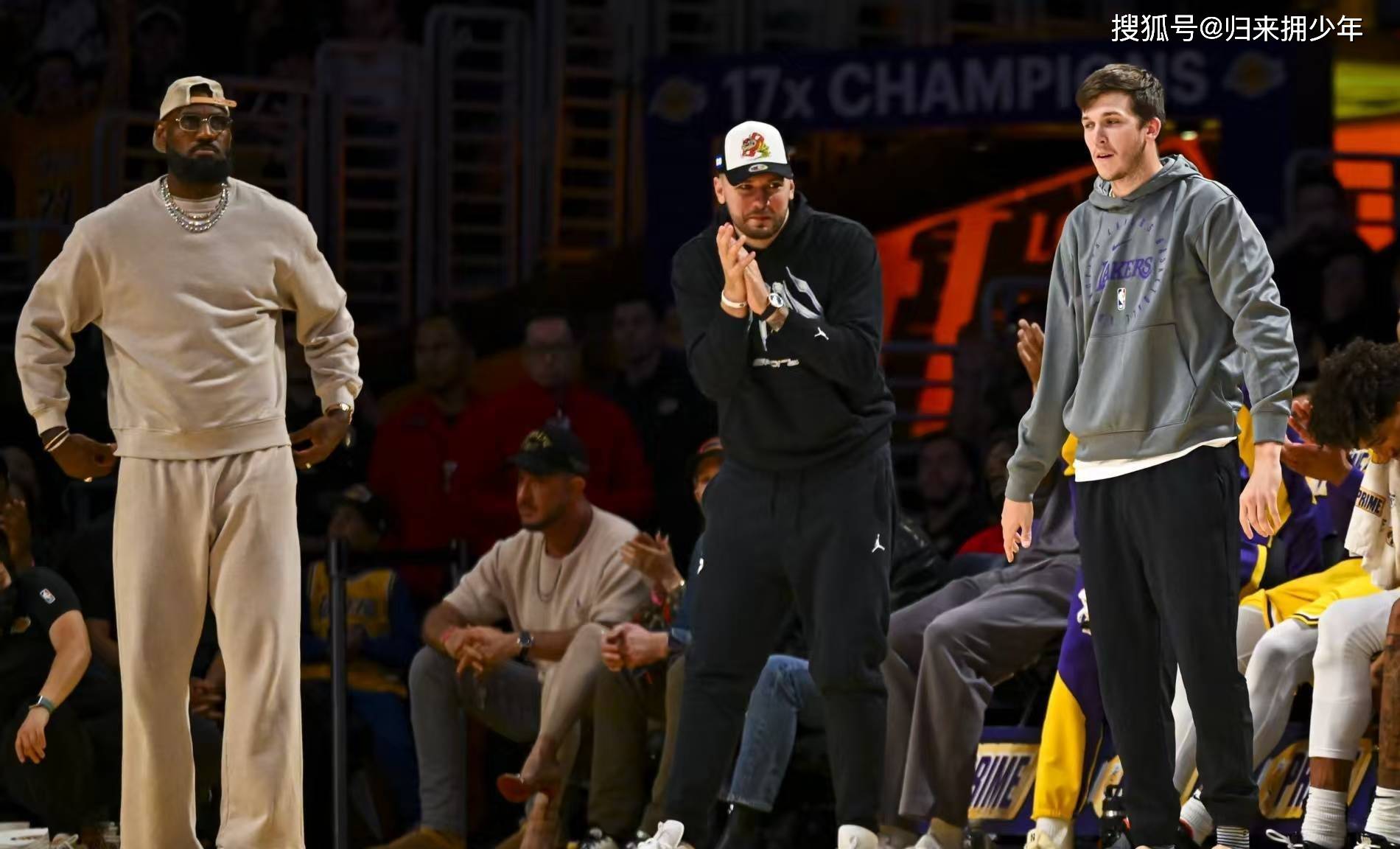 包含勇士惨遭雄鹿绝杀,九连胜告终的词条 包含勇士惨遭雄鹿绝杀,九连胜告终的词条