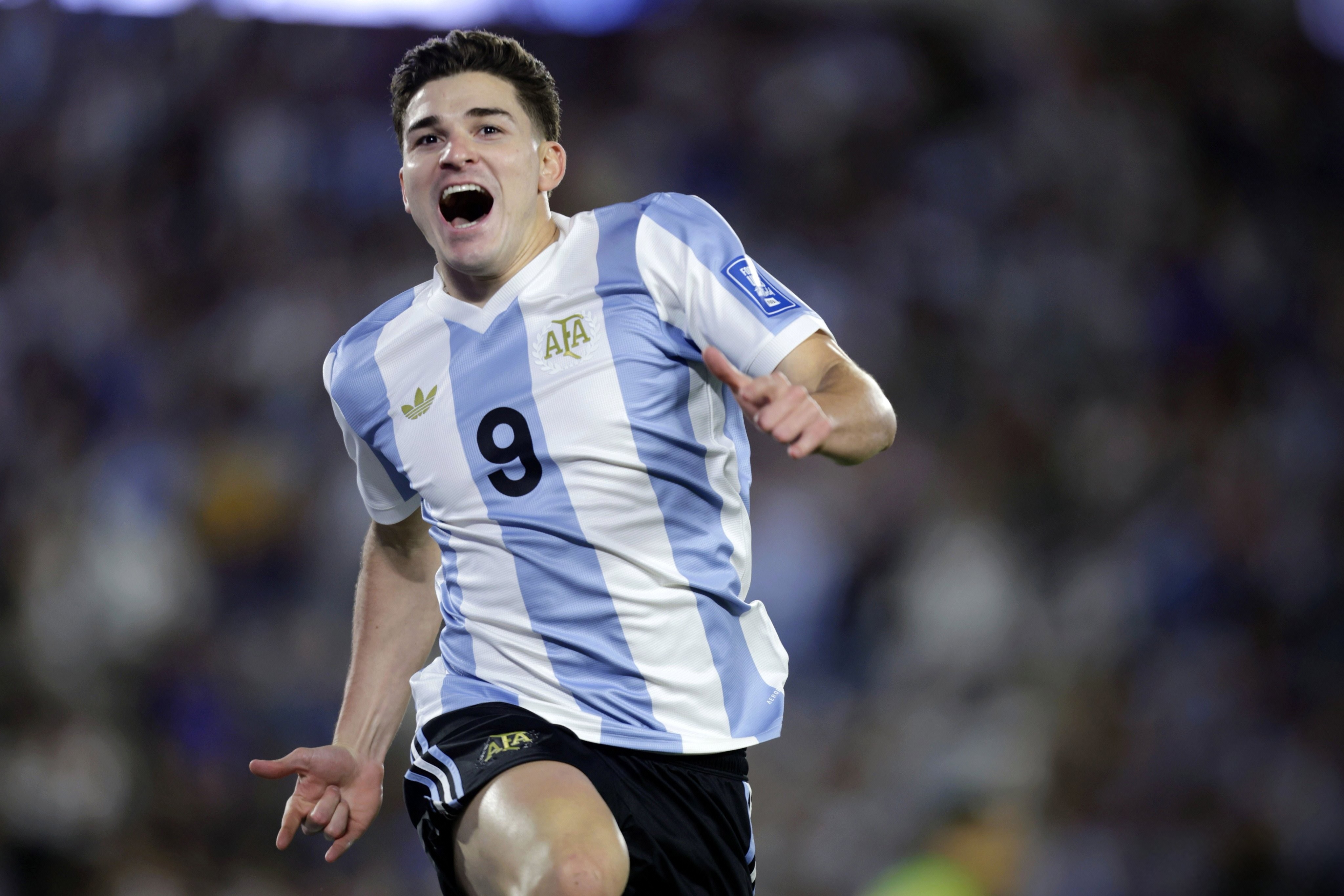 阿根廷巨星执教国家队,备战世界杯预选赛的简单介绍 阿根廷巨星执教国家队,备战世界杯预选赛的简单介绍