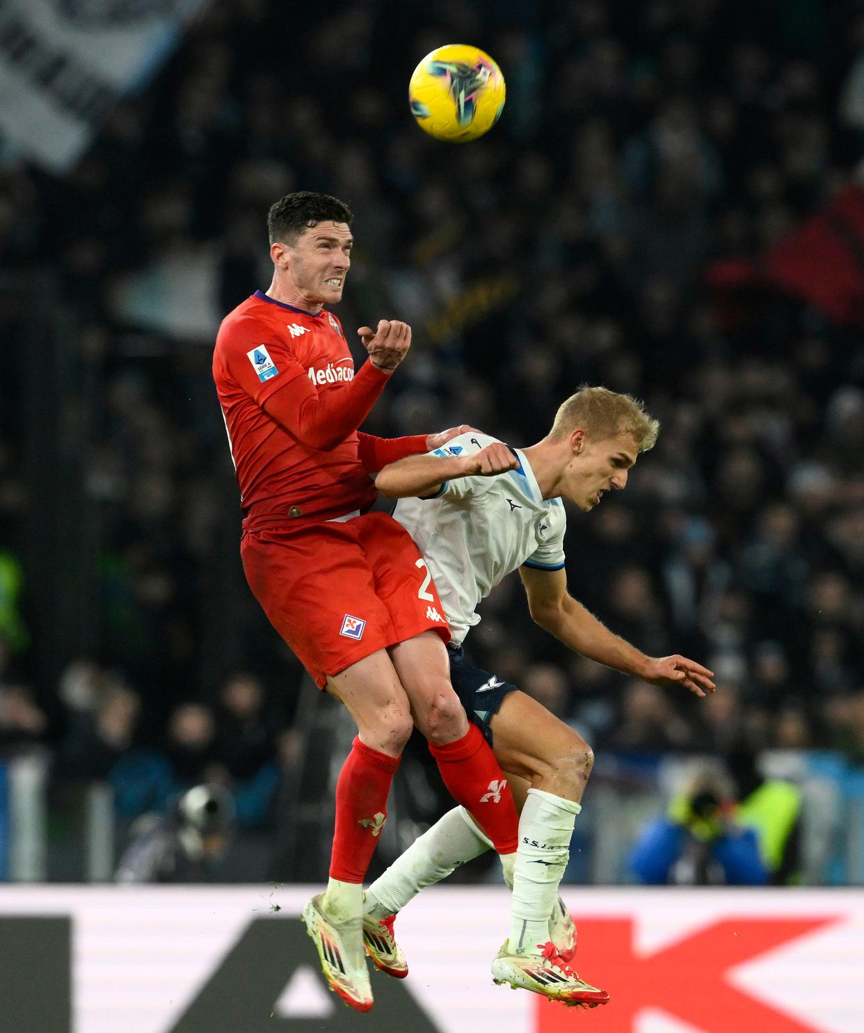 爱游戏官网-意大利足球联赛竞争激烈胜负难料的简单介绍