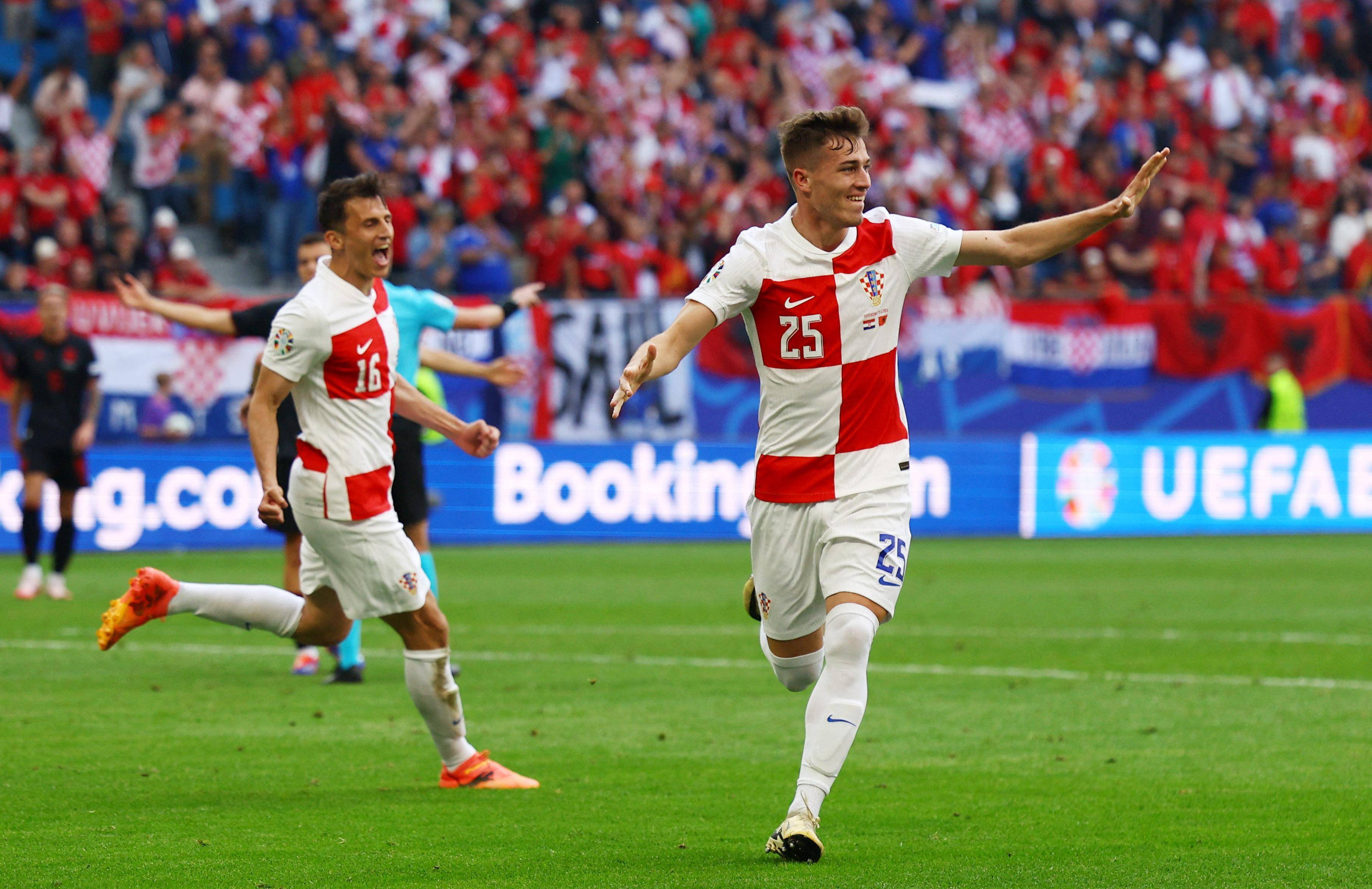 爱游戏登录-克罗地亚队在排球比赛中取得胜利