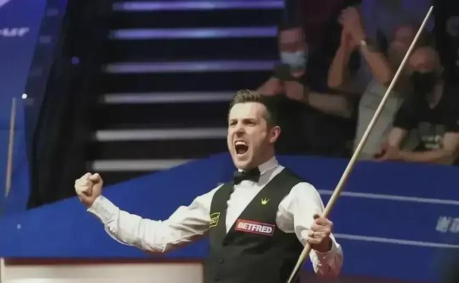 爱游戏官网-罗马尼亚女足表现抢眼，晋级淘汰赛