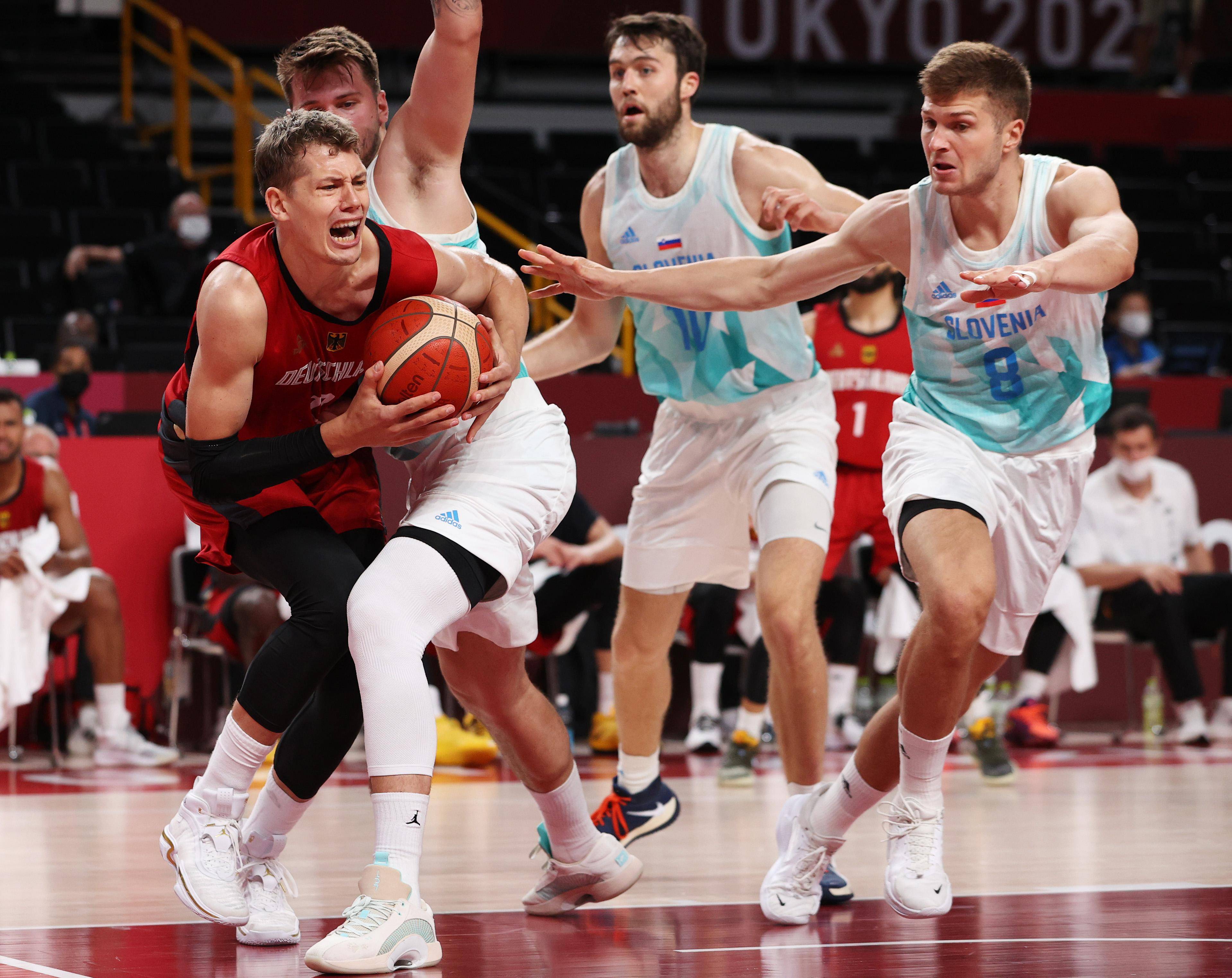 爱游戏-关于塞尔维亚队与斯洛伐克队对阵，互角激烈的信息