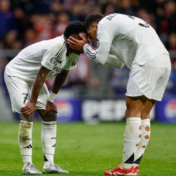 爱游戏网页版-包含年轻球员崭露头角，助球队赢得胜利的词条