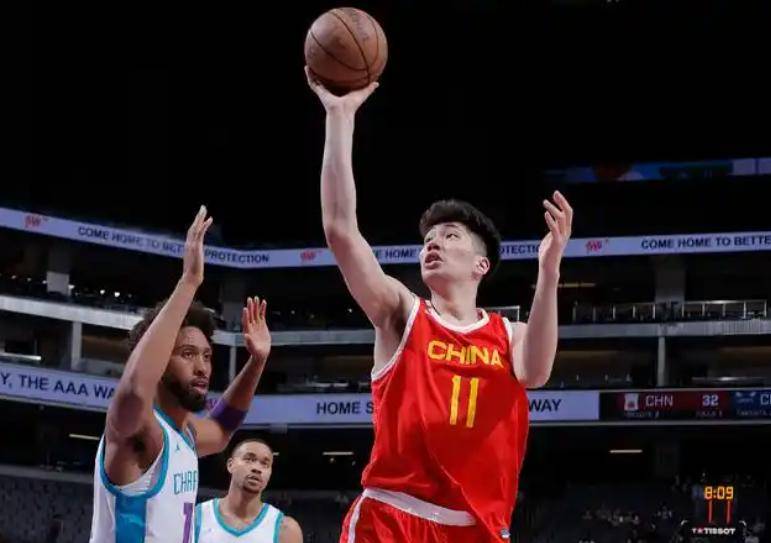 爱游戏入口-甘肃男篮在比赛中全队奋勇争胜，夺冠