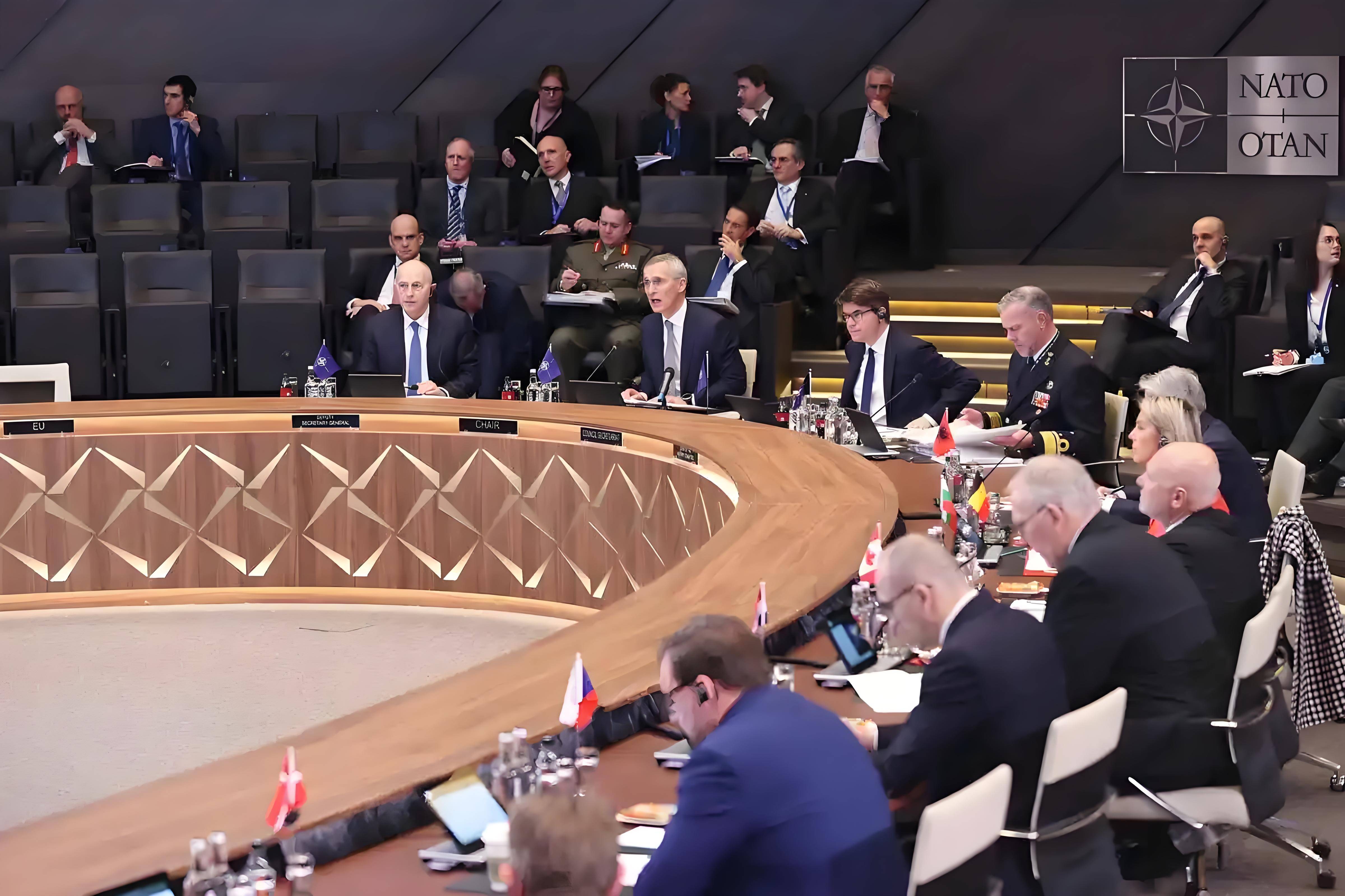 爱游戏官网-欧预赛乌克兰对阵斯洛伐克即将开战的简单介绍