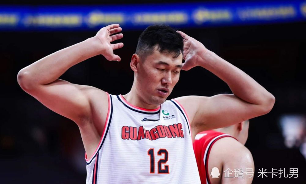 西藏男篮成功卫冕总冠军,成为王者之师 西藏男篮成功卫冕总冠军,成为王者之师