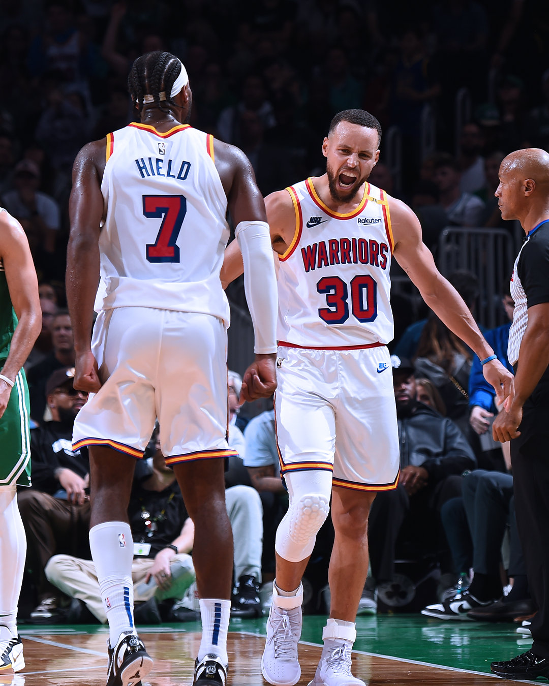 关于勇士下蓝领努力，球队关键时刻表现抢眼的信息