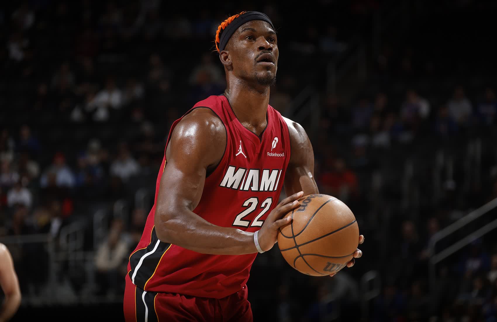 爱游戏官网-关于热火战胜雷霆，巴特勒稳健表现的信息