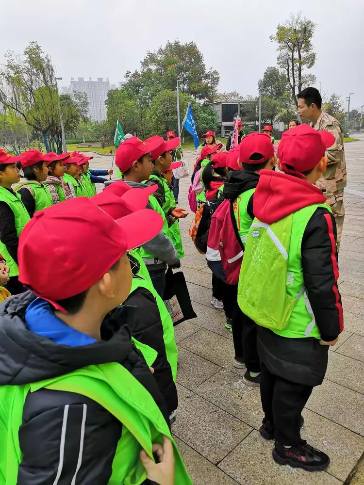 爱游戏登录入口-休息恢复后，蓝队球员状态火热，备战国际挑战赛的简单介绍