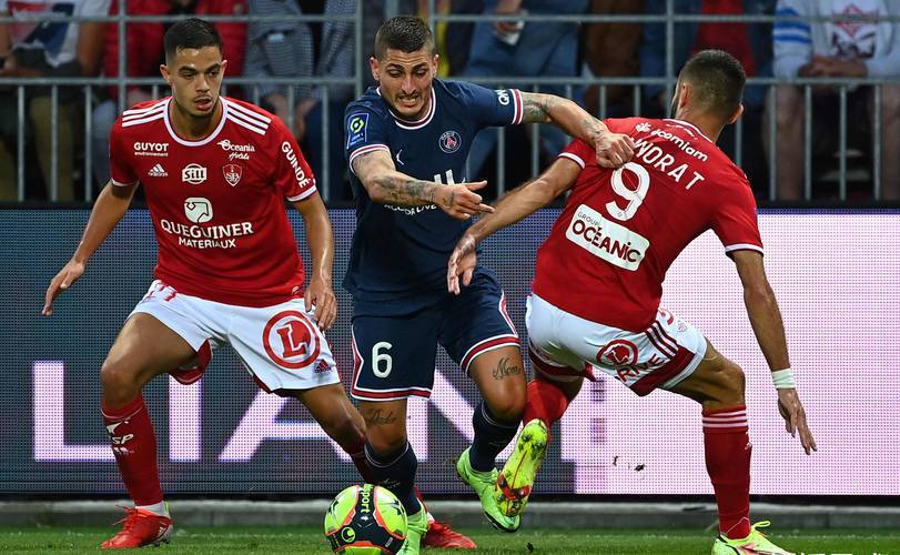 包含尼斯客场告捷，战绩逐渐改善的词条