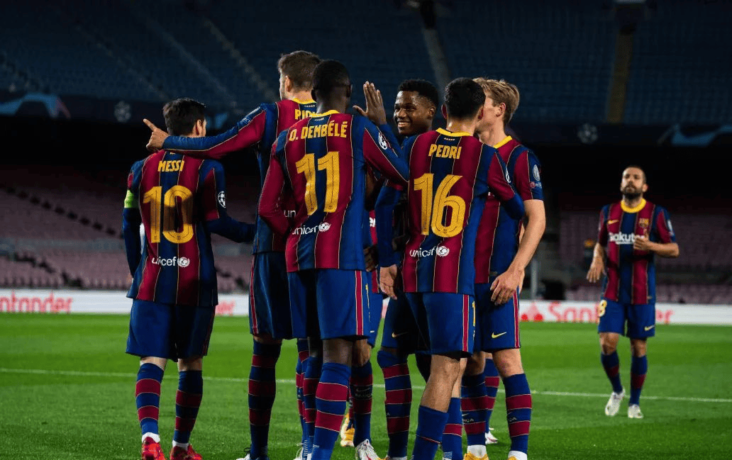 包含多特蒙德主场大胜，豪取三分暂时稳固前四位置的词条