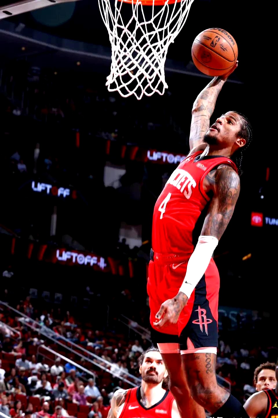 火箭横扫老鹰,继续攀升 火箭横扫老鹰,继续攀升